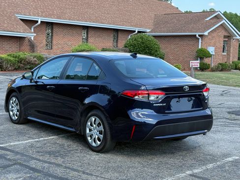 Used 2022 Toyota Corolla LE FWD image 5