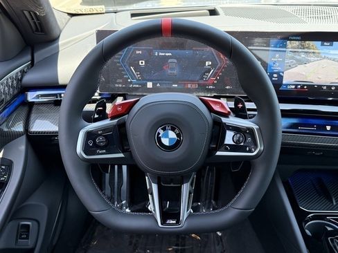 New 2026 BMW M5 w/ Executive Package image 21