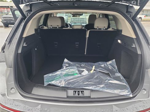 New 2026 Lincoln Corsair Reserve image 18