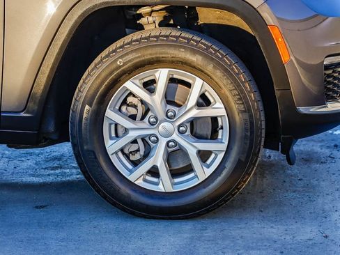 Certified 2023 Jeep Grand Cherokee L Limited image 11