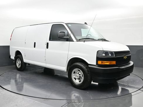 Used 2023 Chevrolet Express 2500 Work Van image 7