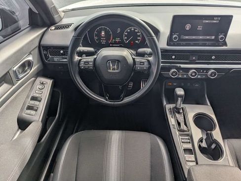 Used 2025 Honda Civic Sport image 14
