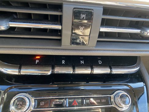 Used 2022 Lincoln Corsair AWD w/ Equipment Group 101A image 17