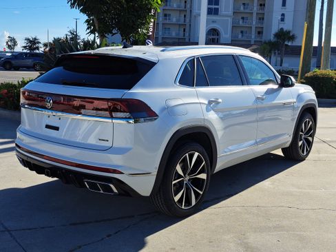 New 2026 Volkswagen Atlas Cross Sport SEL Premium R-Line AWD/4WD image 4