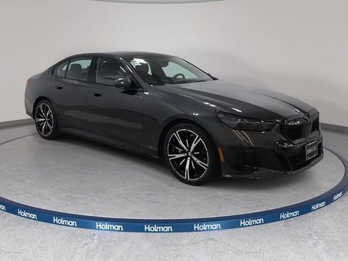 Certified 2026 BMW 530i xDrive w/ M Sport Package AWD/4WD image 3