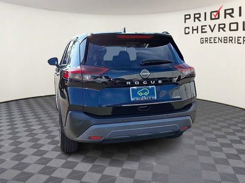 Used 2023 Nissan Rogue S image 7