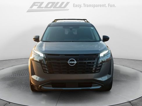 New 2026 Nissan Pathfinder SL w/ Cargo Package FWD image 2