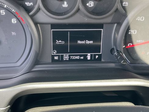 Used 2022 Chevrolet Silverado 1500 Custom w/ LPO, Blackout Package AWD/4WD image 31
