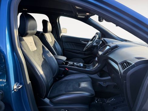 Used 2019 Ford Edge ST w/ Equipment Group 401A image 19