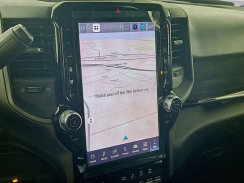 New 2026 RAM 2500 Tradesman AWD/4WD image 15