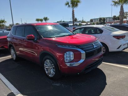 Used 2022 Mitsubishi Outlander ES