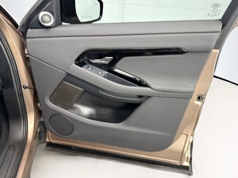 Certified 2025 Land Rover Range Rover Evoque S image 24