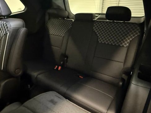 New 2026 GMC Acadia Denali w/ Super Cruise Package image 18