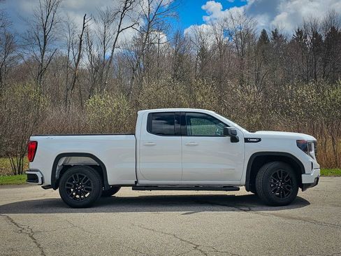 New 2026 GMC Sierra 1500 Elevation image 2
