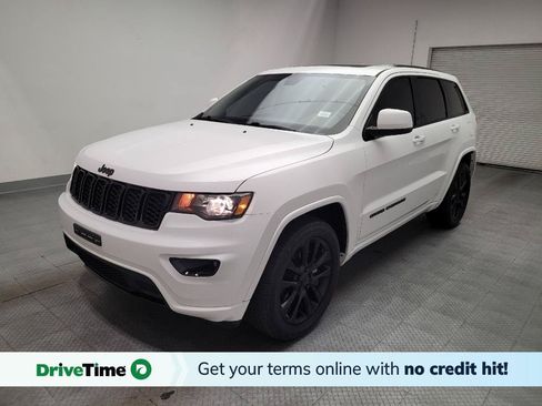Used 2019 Jeep Grand Cherokee Altitude RWD image 1