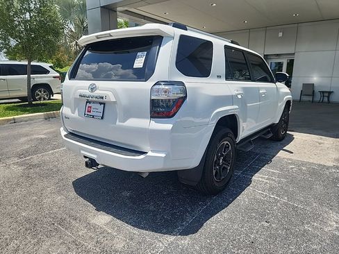 Used 2024 Toyota 4Runner SR5 Premium w/ Moonroof Package RWD image 3