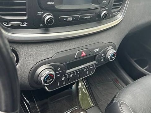 Used 2016 Kia Sorento EX w/ EX Premium Package FWD image 7
