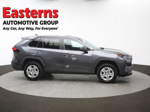 Used 2022 Toyota RAV4 LE AWD/4WD image 43