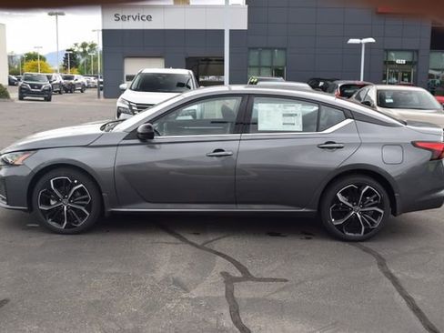 New 2026 Nissan Altima 2.5 SR AWD/4WD image 4