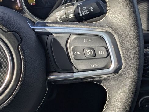 Used 2023 Jeep Wrangler Unlimited Sahara image 22