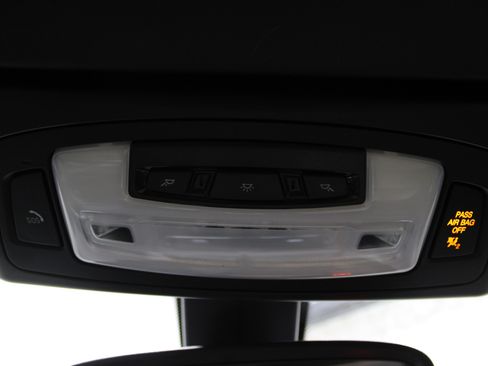 Used 2017 BMW 230i Convertible image 23