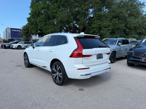 Certified 2023 Volvo XC60 B5 Plus w/ Protection Package Premier FWD image 4