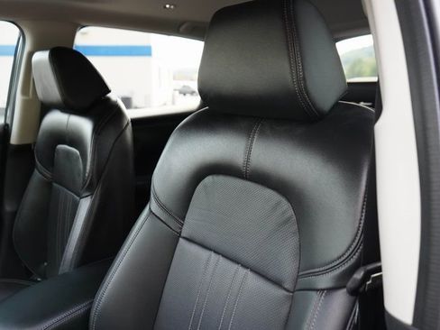 Certified 2023 Honda HR-V EX-L image 19