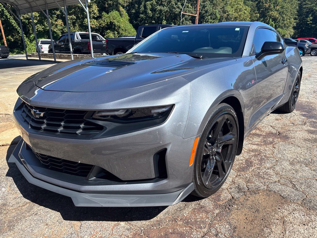 Used 2022 Chevrolet Camaro LT w/ Technology Package RWD image 3