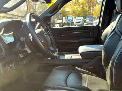 Used 2024 RAM 3500 Limited image 16