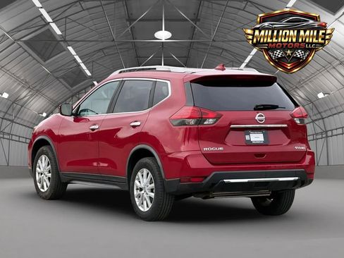 Used 2017 Nissan Rogue SV AWD/4WD image 10
