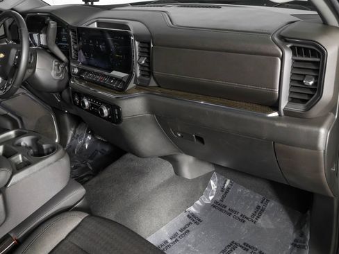 Used 2023 Chevrolet Silverado 1500 LT AWD/4WD image 44
