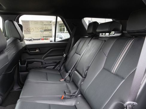 New 2026 Toyota 4Runner 4WD image 10