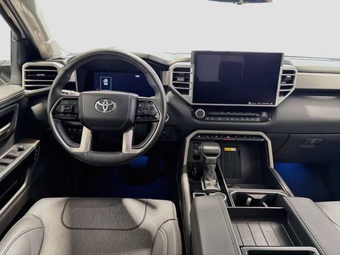 Used 2024 Toyota Tundra Limited AWD/4WD image 19