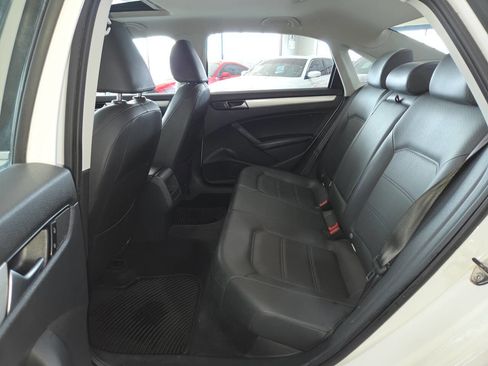 Used 2012 Volkswagen Passat 2.5 SE FWD image 20