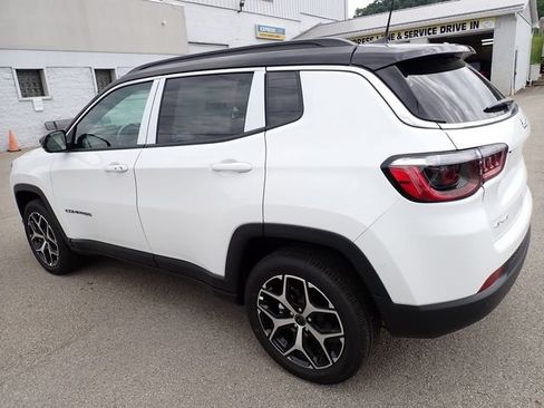 New 2026 Jeep Compass Limited AWD/4WD image 3