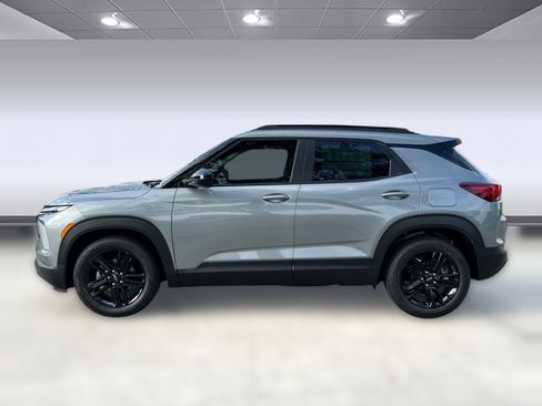 New 2026 Chevrolet TrailBlazer LT w/ Convenience Package image 2
