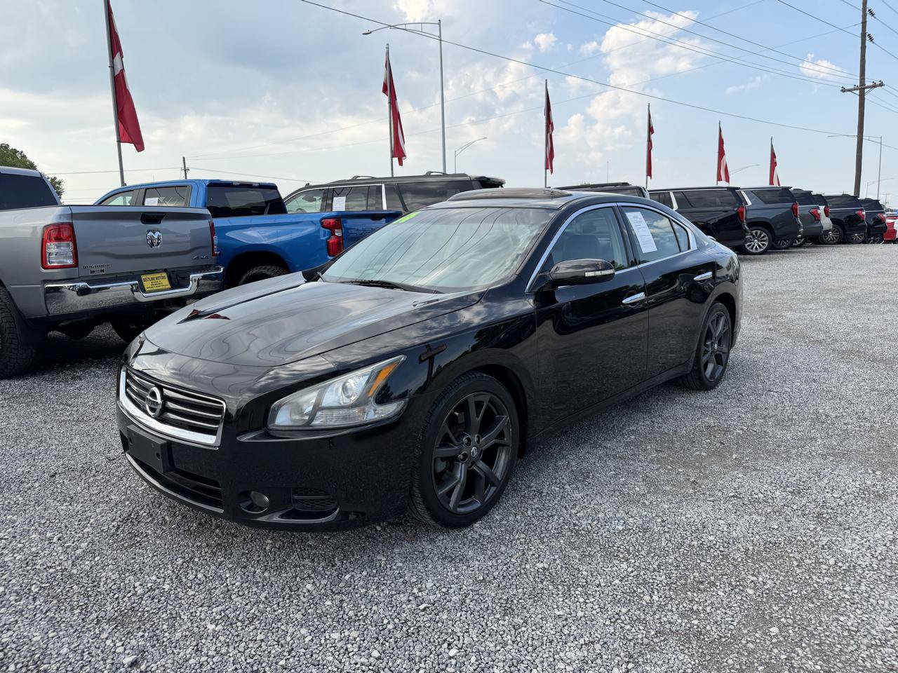 Used 2014 Nissan Maxima 3.5 SV w/ Sport Package FWD image 17