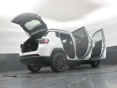 New 2026 Jeep Compass Latitude AWD/4WD image 52