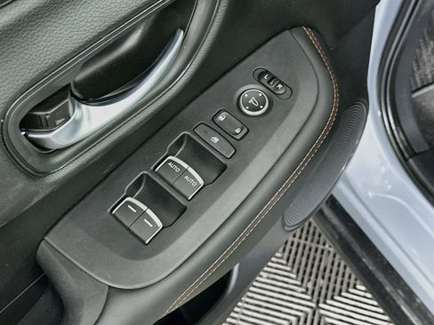 Used 2025 Honda HR-V Sport image 15