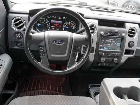 Used 2011 Ford F150 XLT w/ XLT Chrome Pkg image 11