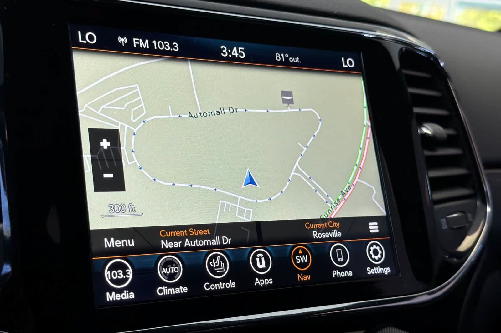 Used 2020 Jeep Grand Cherokee Altitude AWD/4WD image 20