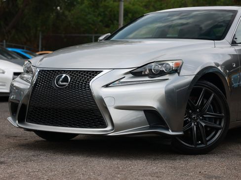 Used 2016 Lexus IS 350 RWD image 29
