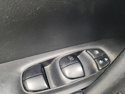 Used 2020 Nissan Rogue SL FWD image 27