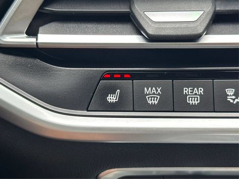 Used 2020 BMW X6 M50i w/ Premium Package AWD/4WD image 45
