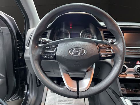 Used 2019 Hyundai Elantra SE w/ Cargo Package image 20