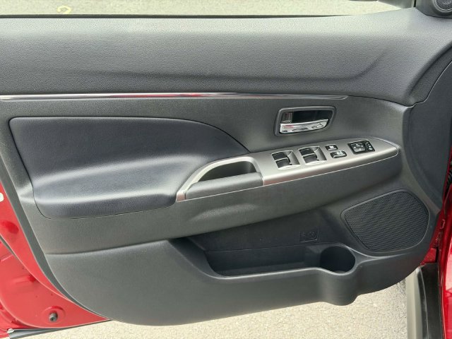 Used 2023 Mitsubishi Outlander Sport SE AWD/4WD image 15