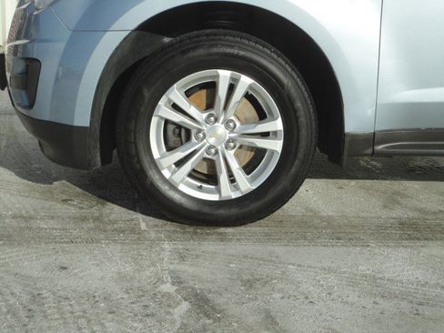 Used 2015 Chevrolet Equinox LS image 2