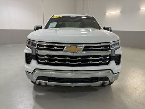 Used 2024 Chevrolet Silverado 1500 LTZ AWD/4WD image 2