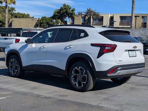 New 2026 Chevrolet Trax LT image 10