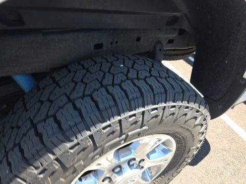 Used 2022 RAM 2500 Big Horn w/ Level C Equiment Group AWD/4WD image 27